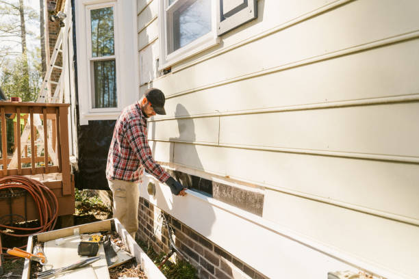Top rated local Storm Damage Siding Repair specialists in Chevy Chase, MD